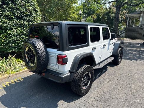 Used 2018 Jeep Wrangler Unlimited Rubicon AWD/4WD image 10