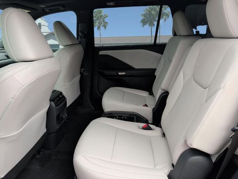 New 2026 Lexus TX 350 AWD image 23