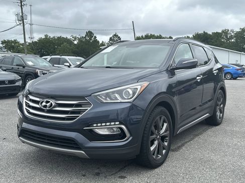 Used 2017 Hyundai Santa Fe Sport w/ Cargo Package FWD image 4