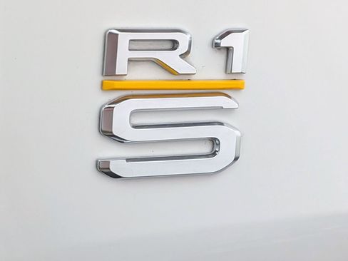 Used 2024 Rivian R1S Adventure AWD/4WD image 13
