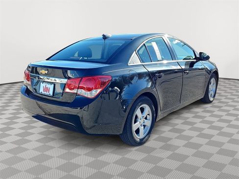 Used 2015 Chevrolet Cruze LT image 5