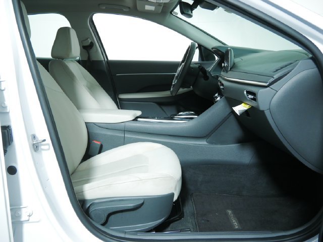 Used 2023 Hyundai Sonata SEL w/ Convenience Package FWD image 12
