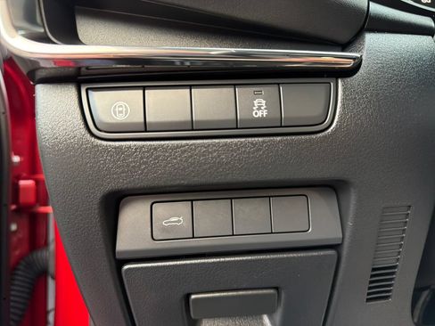 Used 2019 MAZDA MAZDA3 Sedan w/ Select Package FWD image 17
