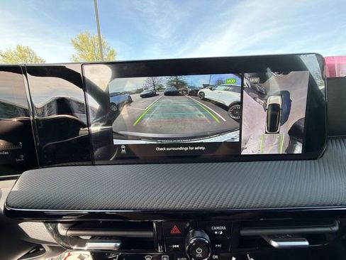 New 2026 Nissan Kicks SR w/ SR Premium Package image 17