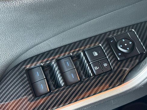 Used 2022 Toyota RAV4 XSE AWD/4WD image 14