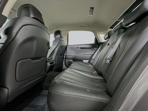 Used 2023 Genesis G80 2.5T image 9