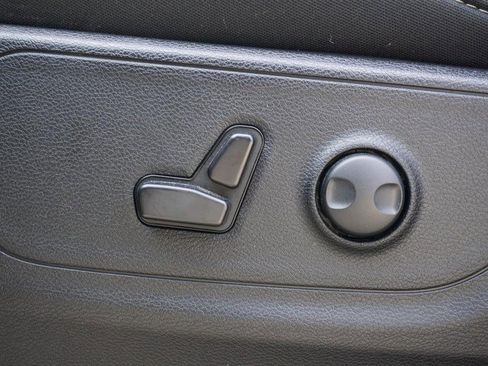 Used 2025 RAM 1500 Big Horn AWD/4WD image 27