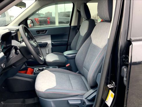 Used 2022 Ford Maverick XLT image 7