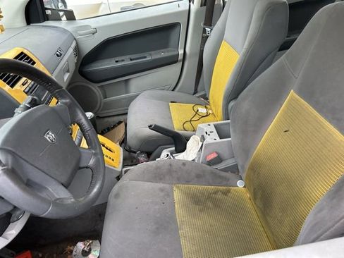 Used 2007 Dodge Caliber SXT image 8