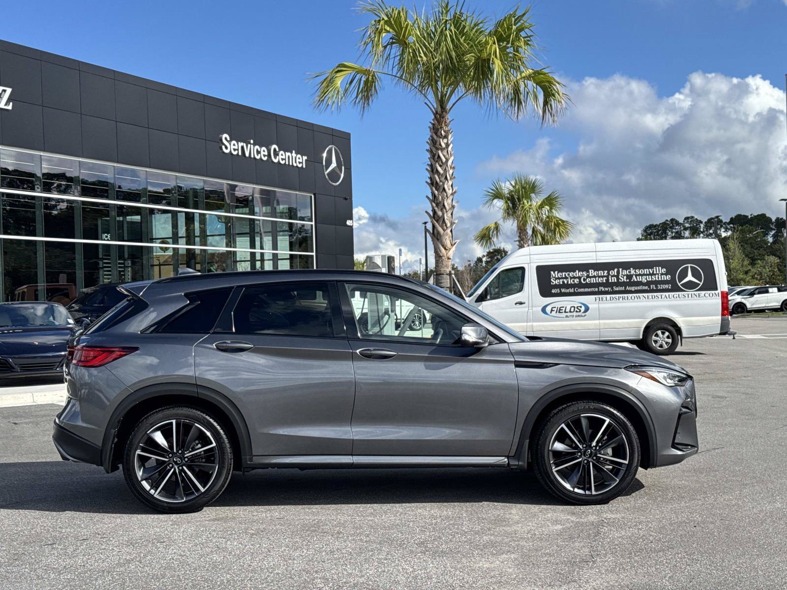 Used 2024 INFINITI QX50 Sport AWD/4WD image 2