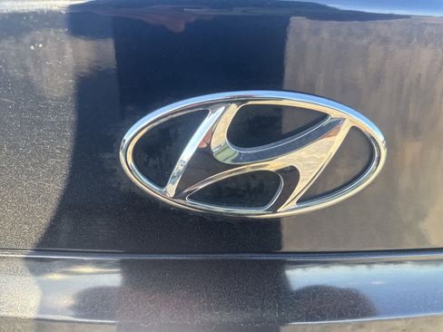 Used 2017 Hyundai Accent SE image 12