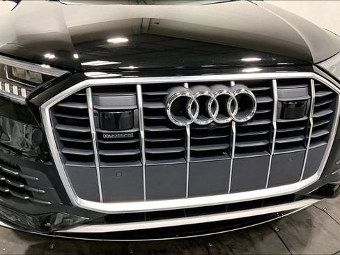 Used 2023 Audi Q7 3.0T Premium AWD/4WD image 23