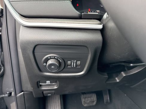 New 2026 Jeep Grand Cherokee Limited AWD/4WD image 17