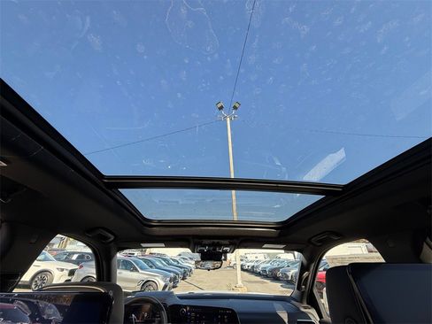 New 2026 Chevrolet Tahoe Premier image 22