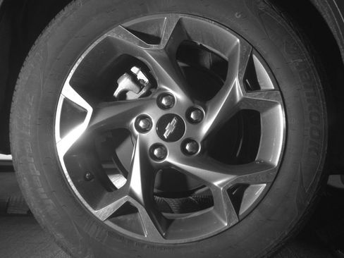 Used 2025 Chevrolet Trax LT w/ LT Convenience Package image 15