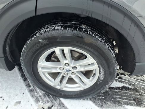 Certified 2023 Ford Explorer XLT w/ Equipment Group 202A image 8