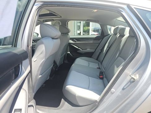 Used 2019 Honda Accord EX image 8