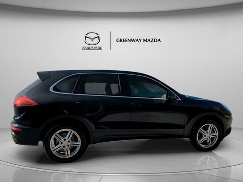 Used 2016 Porsche Cayenne AWD/4WD image 29