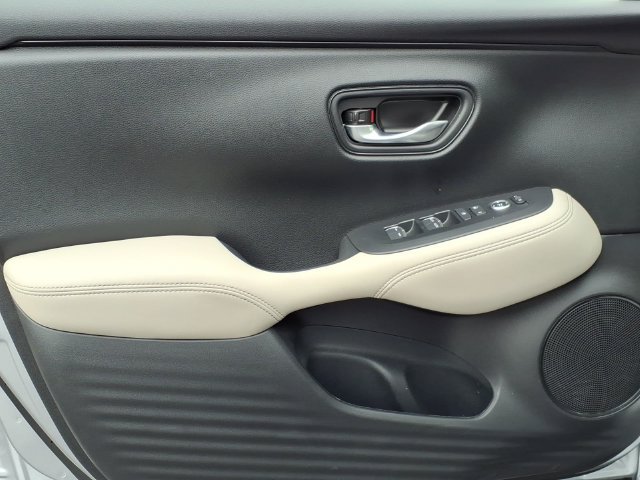 Used 2026 Honda HR-V EX-L image 13