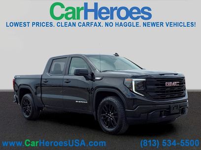 Used 2025 GMC Sierra 1500 Pro w/ Graphite Edition
