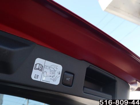 Used 2020 Ford Escape SEL image 29