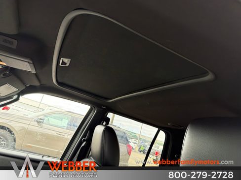Used 2017 Ford Expedition Limited w/ Equipment Group 301A AWD/4WD image 9