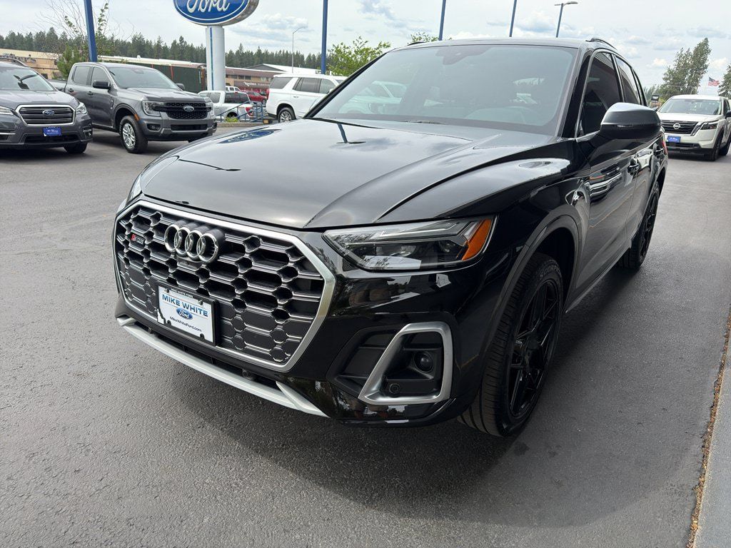 Used 2025 Audi SQ5 Premium Plus AWD/4WD image 3