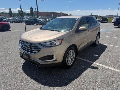Certified 2021 Ford Edge SEL w/ Cargo Accessory Package AWD/4WD image 4
