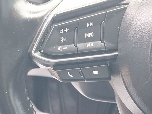 Used 2018 MAZDA MAZDA3 Touring image 33