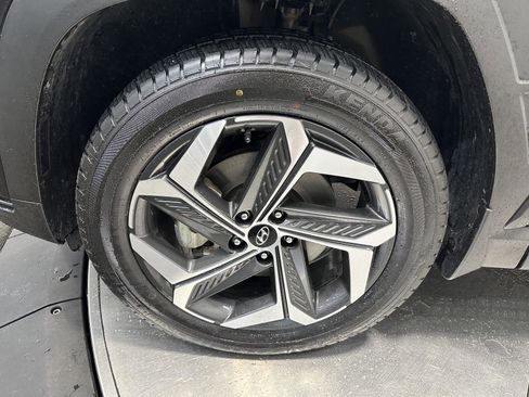 Certified 2023 Hyundai Tucson Limited AWD/4WD image 9