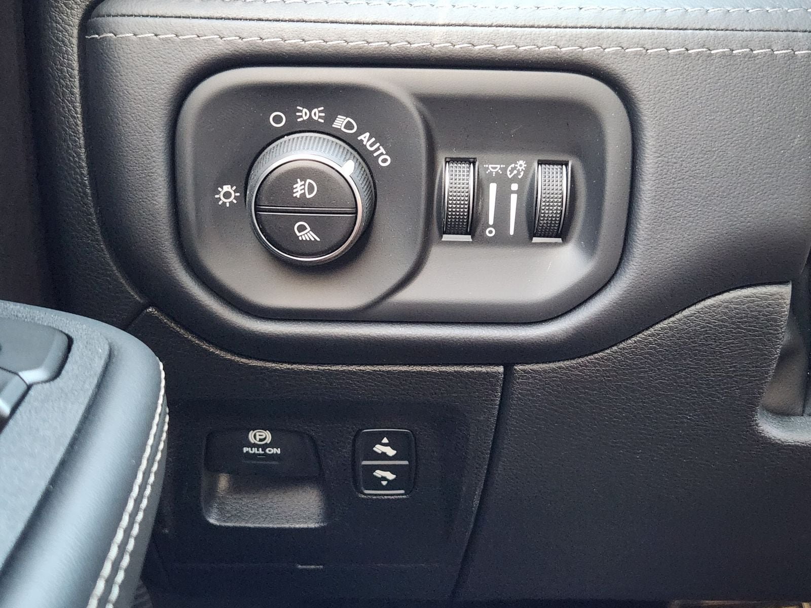 New 2026 RAM 1500 RHO w/ RHO Level 1 Equipment Group AWD/4WD image 32