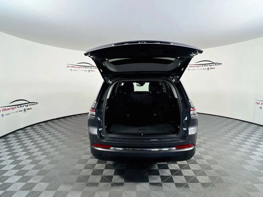 Used 2021 Jeep Grand Cherokee L Limited AWD/4WD image 26