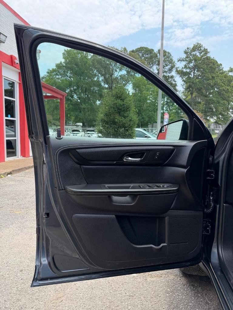 Used 2013 GMC Acadia SLE AWD/4WD image 13