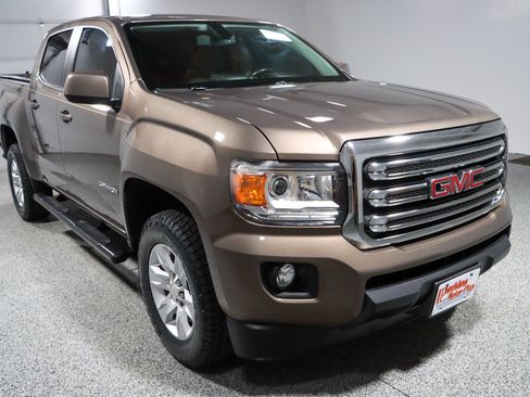 Used 2016 GMC Canyon SLE RWD image 5