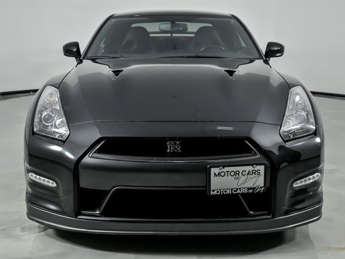Used 2013 Nissan GT-R Premium AWD/4WD image 5