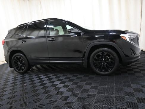 Used 2020 GMC Terrain SLE w/ Driver Convenience Package AWD/4WD image 18