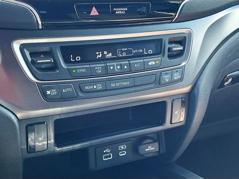Used 2025 Honda Passport EX-L image 15