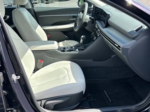 New 2025 Hyundai Sonata SE image 12
