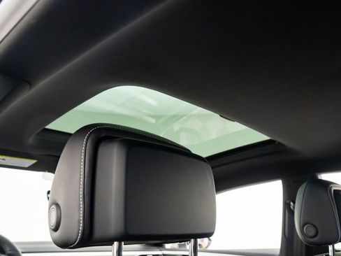 Used 2021 Volkswagen Arteon SEL Premium image 18