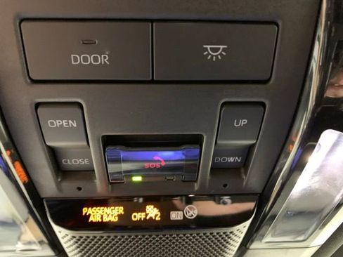 Used 2024 Lexus GX 550 w/ Cold Area Package AWD/4WD image 24