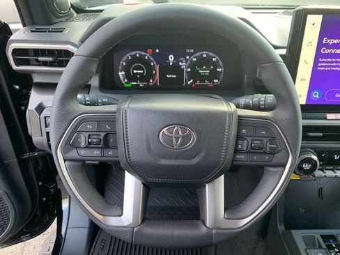 New 2026 Toyota 4Runner Limited AWD/4WD image 25