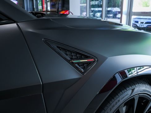 Used 2024 Lamborghini Urus S AWD/4WD image 15