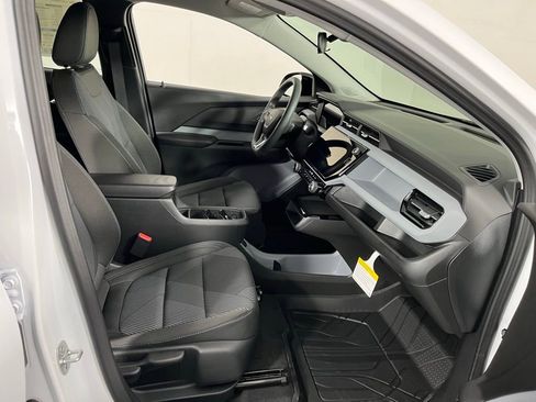 New 2027 Chevrolet Bolt LT FWD image 8