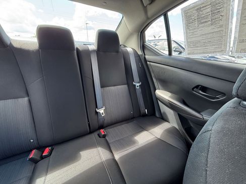 Used 2025 Nissan Sentra SV FWD image 35