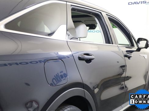 Used 2024 Kia Sorento SX Prestige image 6