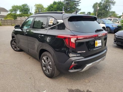 Certified 2024 Kia Seltos S AWD/4WD image 3