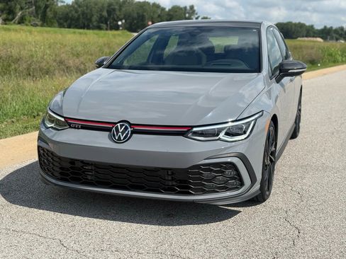 Used 2022 Volkswagen GTI Autobahn image 10
