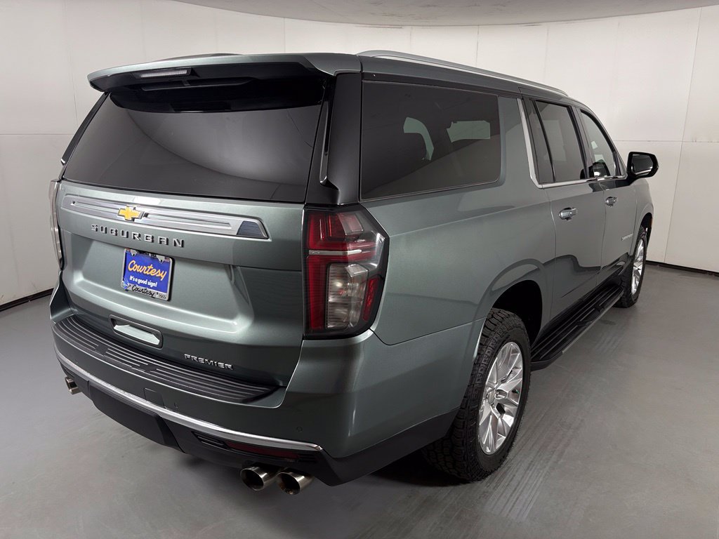 Used 2023 Chevrolet Suburban Premier AWD/4WD image 8
