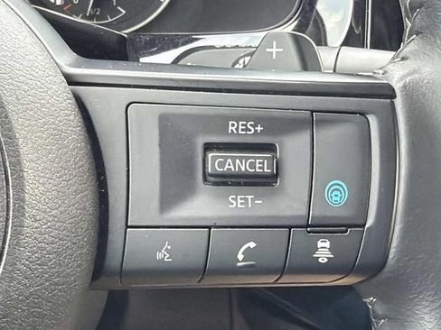 Used 2024 Nissan Pathfinder SV FWD image 25