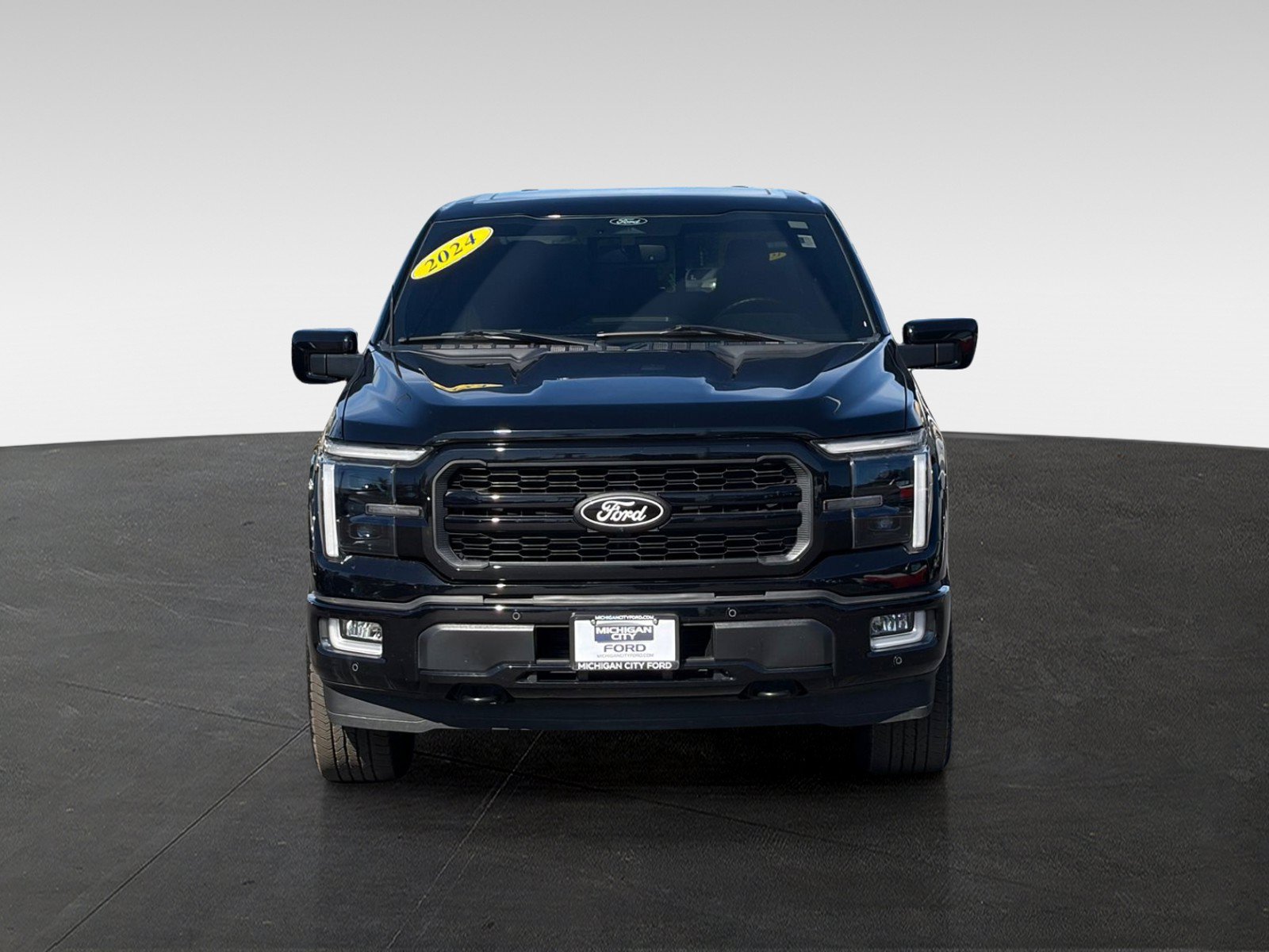 Used 2024 Ford F150 Lariat AWD/4WD image 2